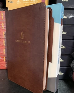 Biblia Nvi Ultrafina, Marron Piel Fabricada Con Referencias Nueva Version Int - Picture 1 of 8