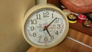 Vintage New Haven Quartz Wall Clock,10",country theme,works great! - Picture 1 of 6
