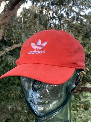 ADIDAS Rojo con 3 Rayas Terciopelo Sensación Elegante y Sexy CALIENTE Sombrero Talla Única ❤️sj17j17 Foto 1 de 4