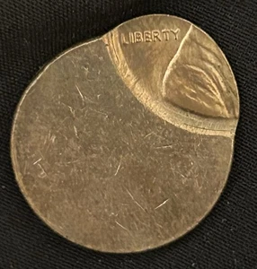 Lincoln Memorial Cent geprägt 90 % Off Center Error Not Full Date Penny #85 - Bild 1 von 4
