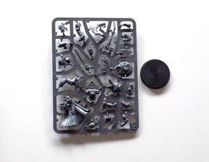 Wolfsgarde Held Space Wolves Marines Miniatur Warhammer 40k GW Scifi Figur - Bild 1 von 1