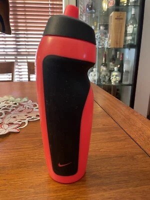 Nike Water Bottle : $27 Free Postage - Image 1 of 3