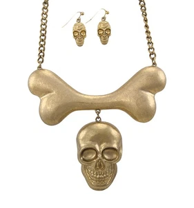 Zeckos brüniert goldfarben Totenkopf und Knochen Latz Halskette - passende Ohrringe - Bild 1 von 3