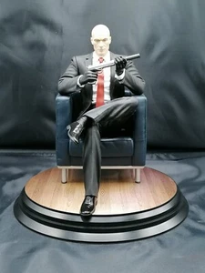 Hitman chess master Collectors Edition Statue With Concept Art Book (No Box) - Picture 1 of 9