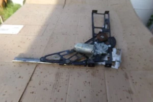 1986-1996 CORVETTE RIGHT WINDOW REGULATOR TESTED - Picture 1 of 2
