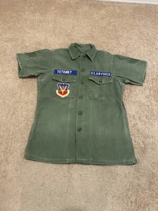 Vintage 60s OG-107 US Air Force Vietnam Sateen Shirt Size Large ( 21.5 x 28 ) - Picture 1 of 6