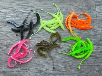 12x Trout Worm Forellenköder Gummiköder 12 Aromen Trout Area FTM UV + Glow - Bild 1 von 4