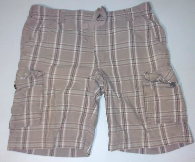 Men's Express 100% cotton plaid cargo shorts size 36-37x11 - Image 1 of 3