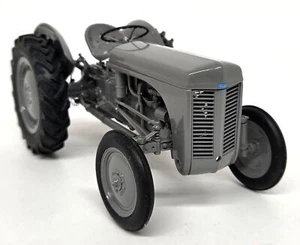 UH 1/16 - Massey Ferguson TEA-20 1949 Little Grey Diecast Scale model Tractor - Picture 1 of 10