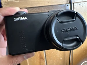 Sigma DP1 Merrill 46.0MP Digital Camera - Black Tested - Picture 1 of 15