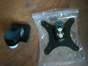 X VESA bracket adapter for Magichold VIOZON Monitor stand OLL-3L,OLL-10T,OLL-3 - Picture 1 of 1