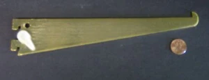 SOPORTE DE ESTANTE DE LATÓN KV #160LL-8" CON LABIO DELANTERO, ACERO, ACABADO DE LATÓN CEPILLADO - Imagen 1 de 2