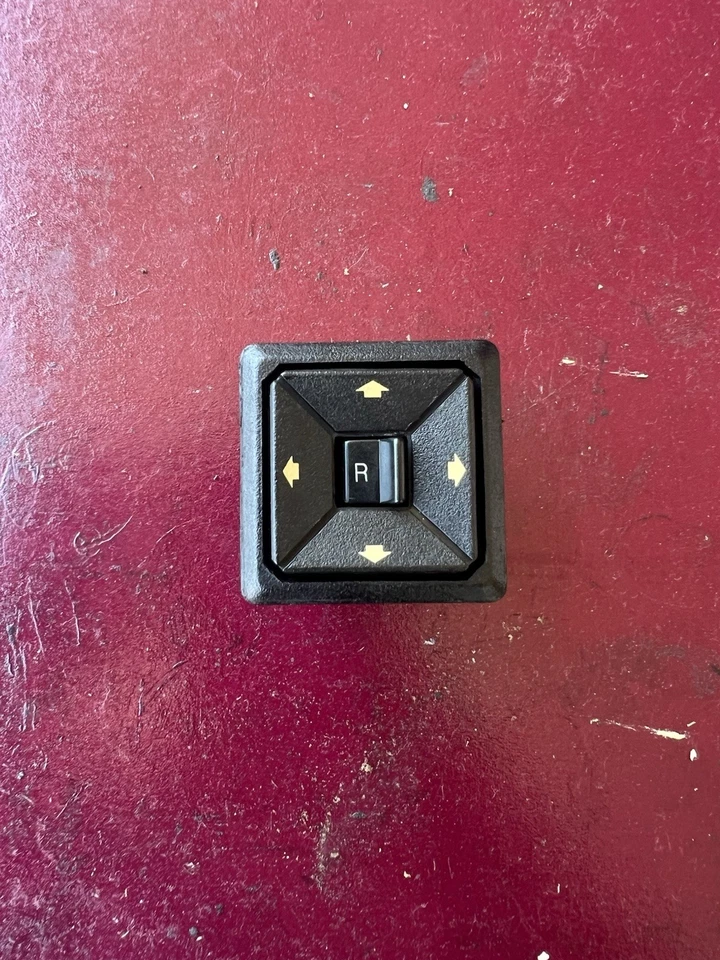 INTERRUPTOR DE ESPEJO RETROVISOR LATERAL ELÉCTRICO MERCURY CAPRI 91 92 93 94 Foto 1 de 3