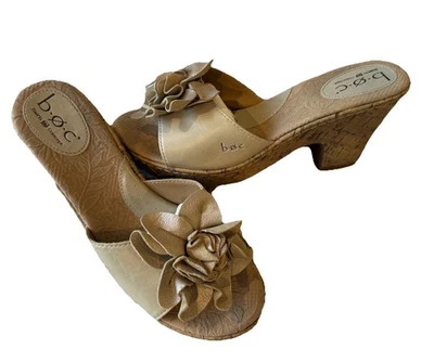 Plataforma BOC Metálica Cuero Dorado Flor sobre Hueso Cuero Corcho Cuña 3" - 7.5M Foto 1 de 4