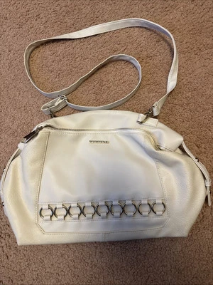 Bolso de mano Rampage para mujer con anillo con cordones blanco abedul imitación cuero Foto 1 de 2