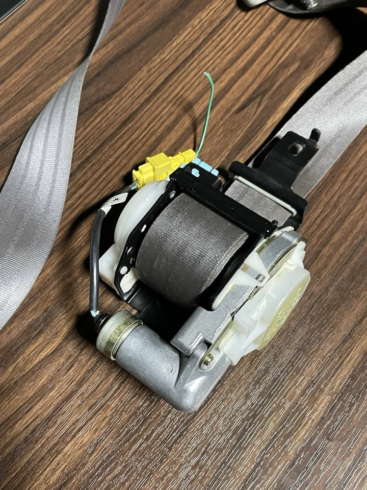 1999 2000 2001 99 00 01 Honda CR-V CRV CINTURÓN DE SEGURIDAD DELANTERO IZQUIERDO LADO DEL CONDUCTOR OEM Foto 1 de 4