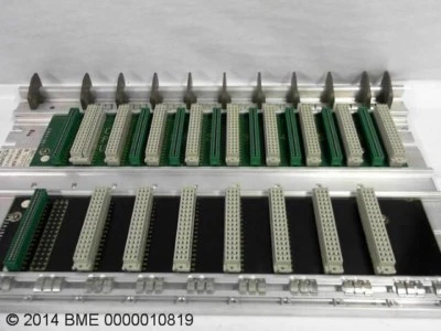 Centavo de rack Siemans Simatic S5 - Subrack Cr2 - 6Es5 700 2La22 Foto 1 de 4