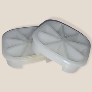 Juego de 2 bandejas apilables para cubitos de hielo TUPPERWARE "Triangle Wedge" #1468 nuevo - Imagen 1 de 3