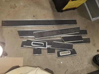 Molduras laterales para camioneta Dodge Ram 81-90 cabina extendida OEM D150 D250 W150 W250 Foto 1 de 2