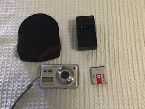 Sony Cyber-shot DSC-W220 12.1MP 4x Zoom Zeiss Lens Digital Camera Tested - Picture 1 of 7