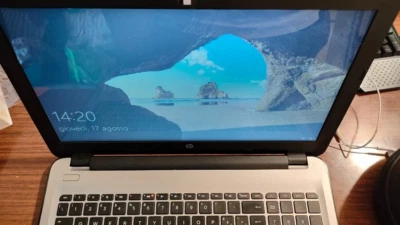 Portatile HP usato AY071NL, 8GB RAM, 500GB SSD - Immagine 1 di 4