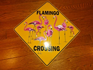 Insegna attraversamento fenicotteri 12" x 12" di Crosswalks - Foto 1 di 10