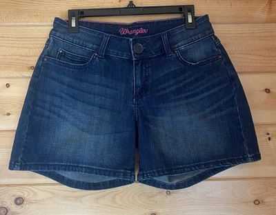 Wrangler Shorts Womens Size 5 Denim Stretch Mid Rise Casual Denim Blue Patch - Image 1 of 4