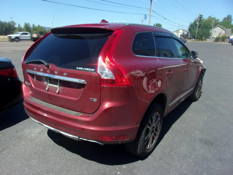 Conjunto de filtro de aire usado se adapta a: Volvo XC60 2015 2,0 L VIN 40 cuarto y quinto dígito Gr Foto 1 de 4