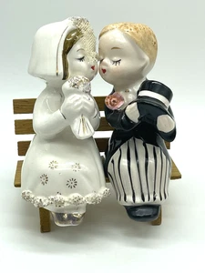 Vintage 1950s Unbranded Bride and Groom on Bench salt and pepper shakers - Picture 1 of 15