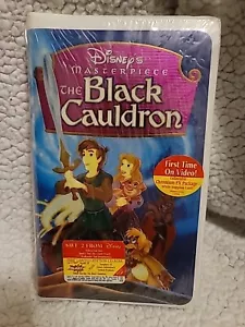 Vintage The Black Cauldron (VHS, 1998) Rare Chromium FX Package Sealed. - Foto 1 di 4
