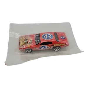 Hot Wheels Lucky Charms #43 1971 Plymouth GTX Diecast Race Car Salute to Petty - Picture 1 of 7