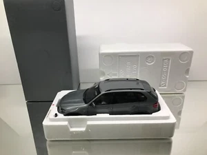 KYOSHO BMW E70 X5 4.8i 2007 -SPACEGREY 1:18 rare- GOOD IN DEALER BOX - Picture 1 of 16