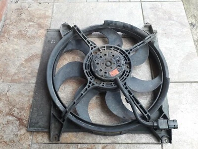 Hyundai Santa Fe Mk1 2.0 CRDi 01-06 reg. Radiator cooling fan 2538626200 - Image 1 of 2