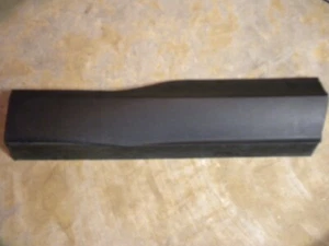 15-23 Ford Edge RH - Passenger Side Rear Door Lower Black Textured Moulding - Bild 1 von 5