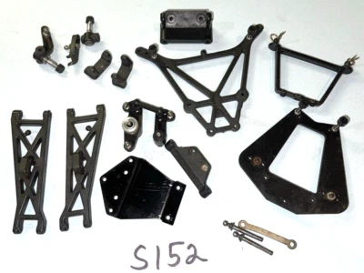 RC REMOTE CONTROL TEAM ASSOCIATED RC10 T-3 TRUCK PARTS FRONT A-ARMS + EXTRAS - Image 1 of 4