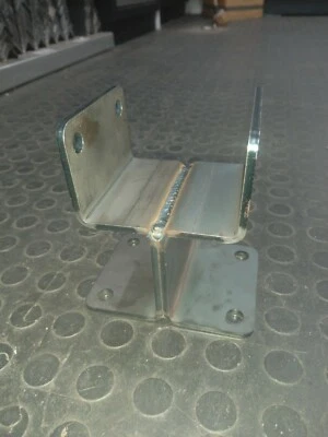 Fence Post ground wall  fixing bracket 5mm very heavy duty 100mm x 100mm  - Image 1 of 4