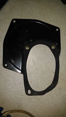 Porsche 944 (1986-1991) O/S Driver Placa de montaje del altavoz trasero derecho Foto 1 de 3