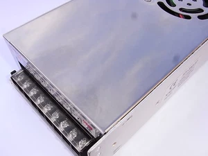Unité Alimentation Power Supply 110/220V 30000 MAH 360 Watts Dc Out 12 V 3 Voie - Photo 1/1