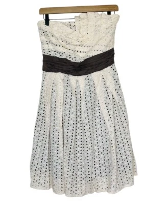 Новый с Ярлыками Ryu без бретелек кремовый цветочный отверстие коричневый пояс платье Y2K богемное размер средний - Изображение 1 из 4