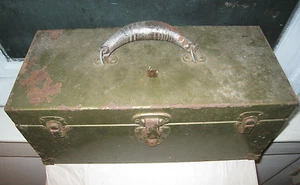 Antiguo indicador de profundidad transistorizado SONAR modelo D-60 para piezas caja de metal 1960 - Imagen 1 de 12