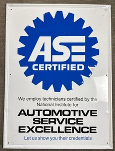 Vintage We Employ ASE zertifiziert 24” x 32” Metall Laden Schild Display Männerhöhle - Bild 1 von 8
