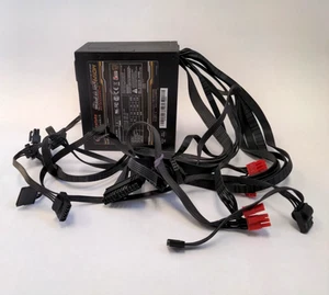 Thermaltake Smart SP-650AH2NCB-A 650W 80 Plus Bronze Desktop Power Supply - Afbeelding 1 van 7
