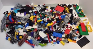 Lotto Lego 3 libbre, pezzi casuali misti, ottime condizioni - Foto 1 di 9