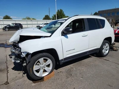 Tanque de combustible usado se adapta a: Jeep Compass 2017 tracción delantera grado A Foto 1 de 4