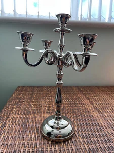 Candelabra pair - very attractive and decorative pieces - ideal for dining table - Picture 1 of 3