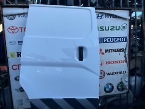 2009 -2017 NISSAN NV200 FRONT RIGHT DRIVER SIDE SLIDING DOOR IN WHITE 