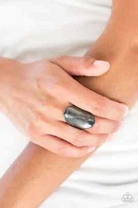 Paparazzi ""Metro Mirror"" Ring aus Metall - Bild 1 von 2
