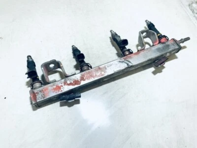 Riel inyector de combustible Mazda 3 2006 (inyectores) (distribuidor de combustible) 6 m8 g #1173875-15 Foto 1 de 4