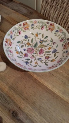 Beautiful Minton HADDON HALL 3 rings Pedestal Footed Fruit or Salad Bowl Perfect - Image 1 of 4
