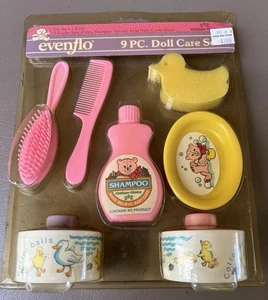 Evenflo 9-teiliges Puppenpflegeset Zubehör NEU Vintage 1985 selten Rarität - Bild 1 von 2